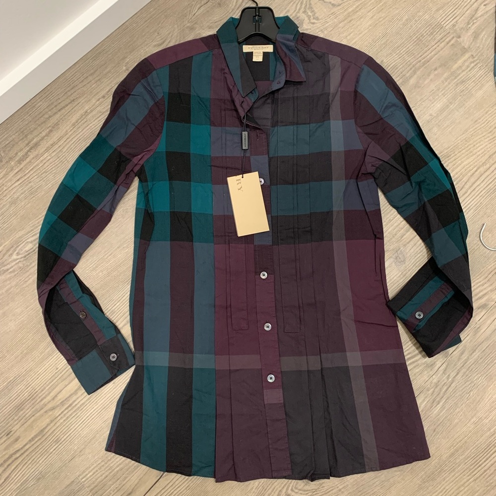 Burberry shirt. Size XS